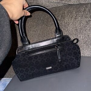 Looks really nice and new !